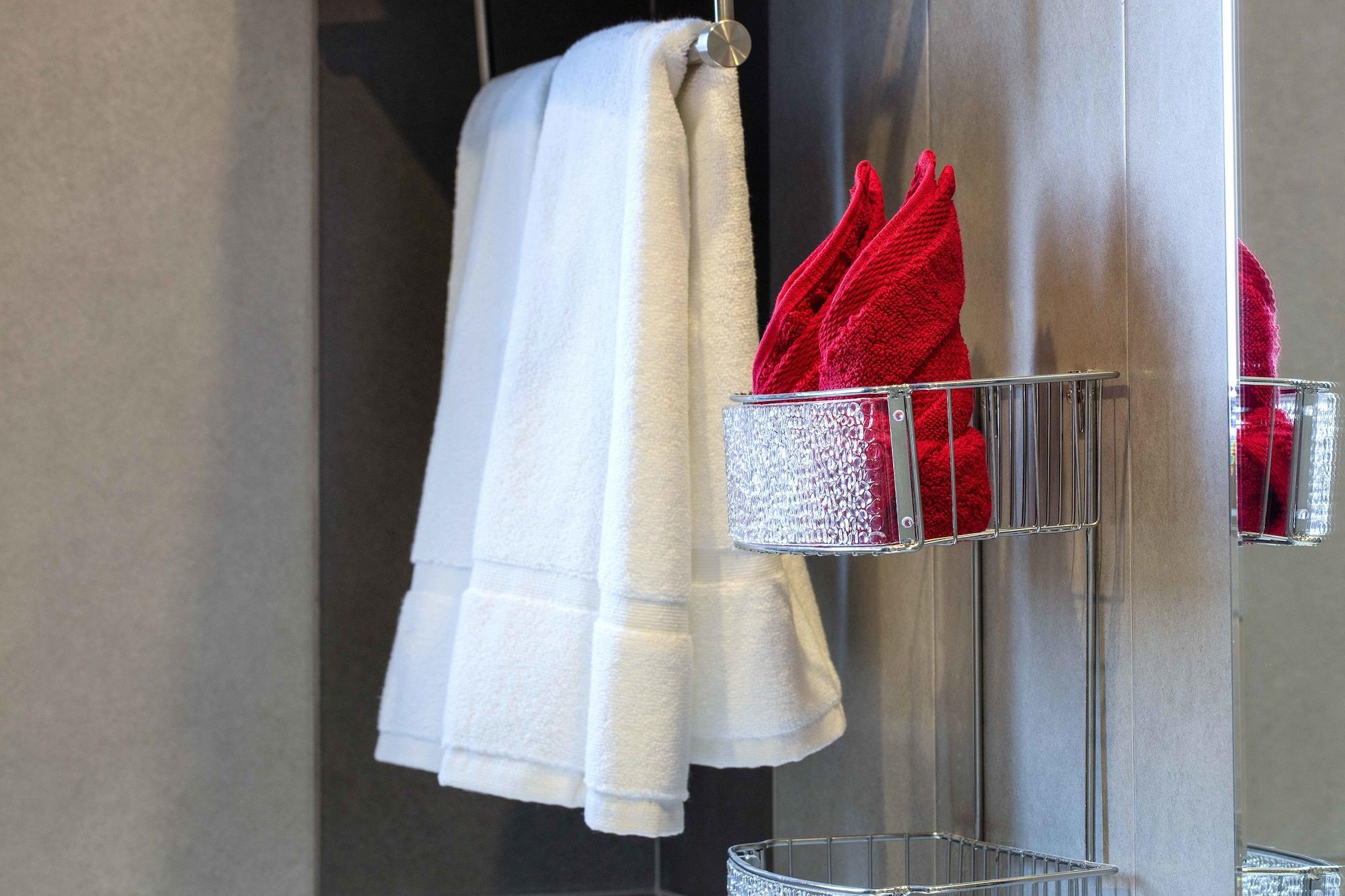 מנאמה Loumage Suites And Spa מראה חיצוני תמונה